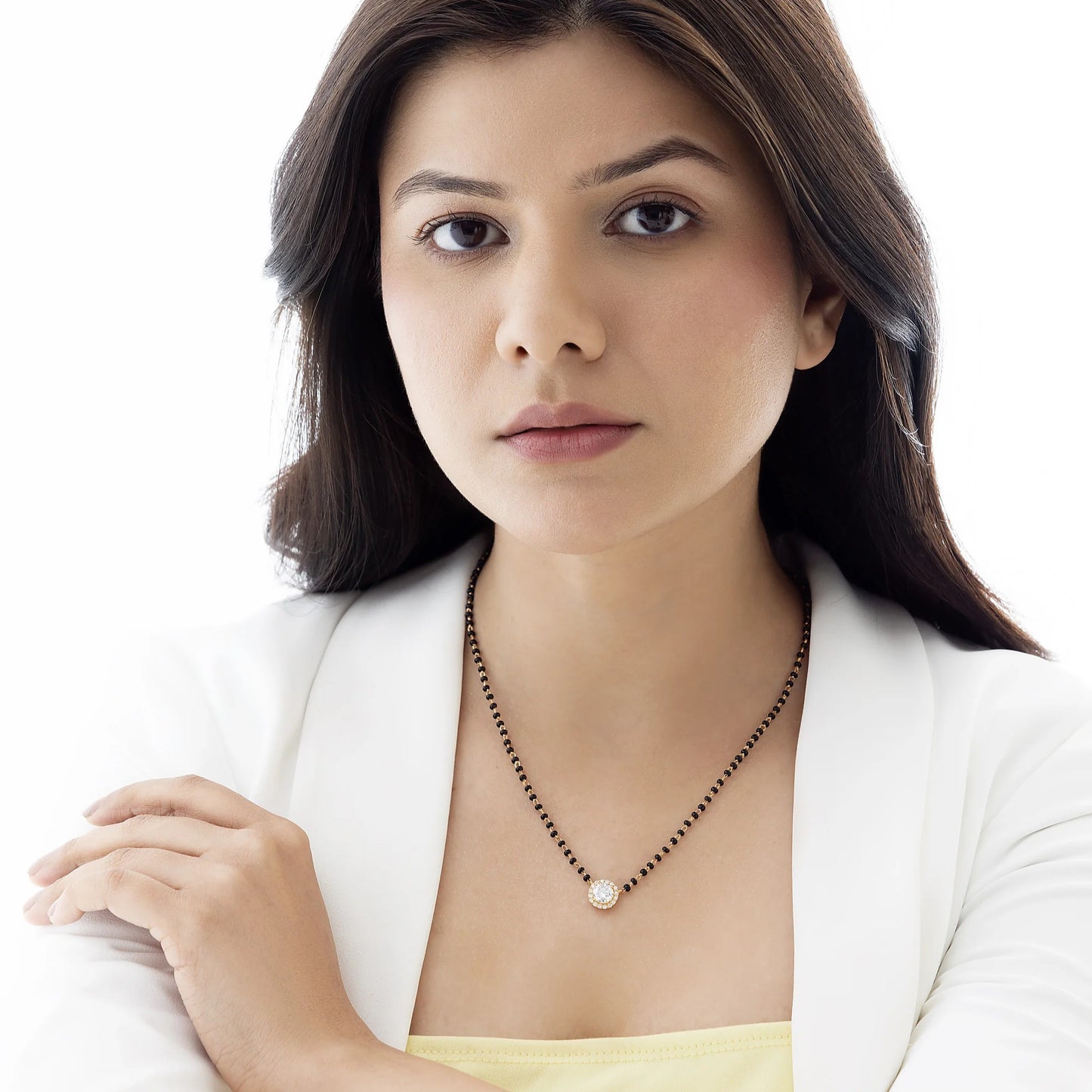 Round Cut Moissanite Halo Solitaire Prong 925 Silver Traditional Mangalsutra