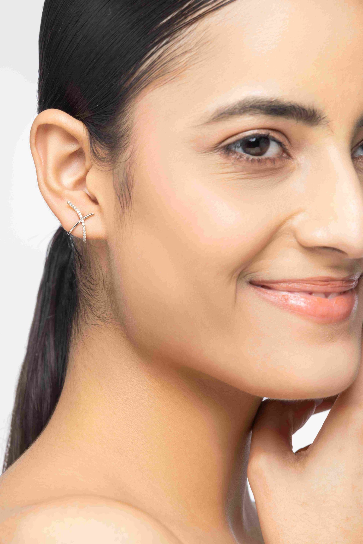 Crossline 0.32 ct Round Moissanite 925 Silver Hoop Earrings