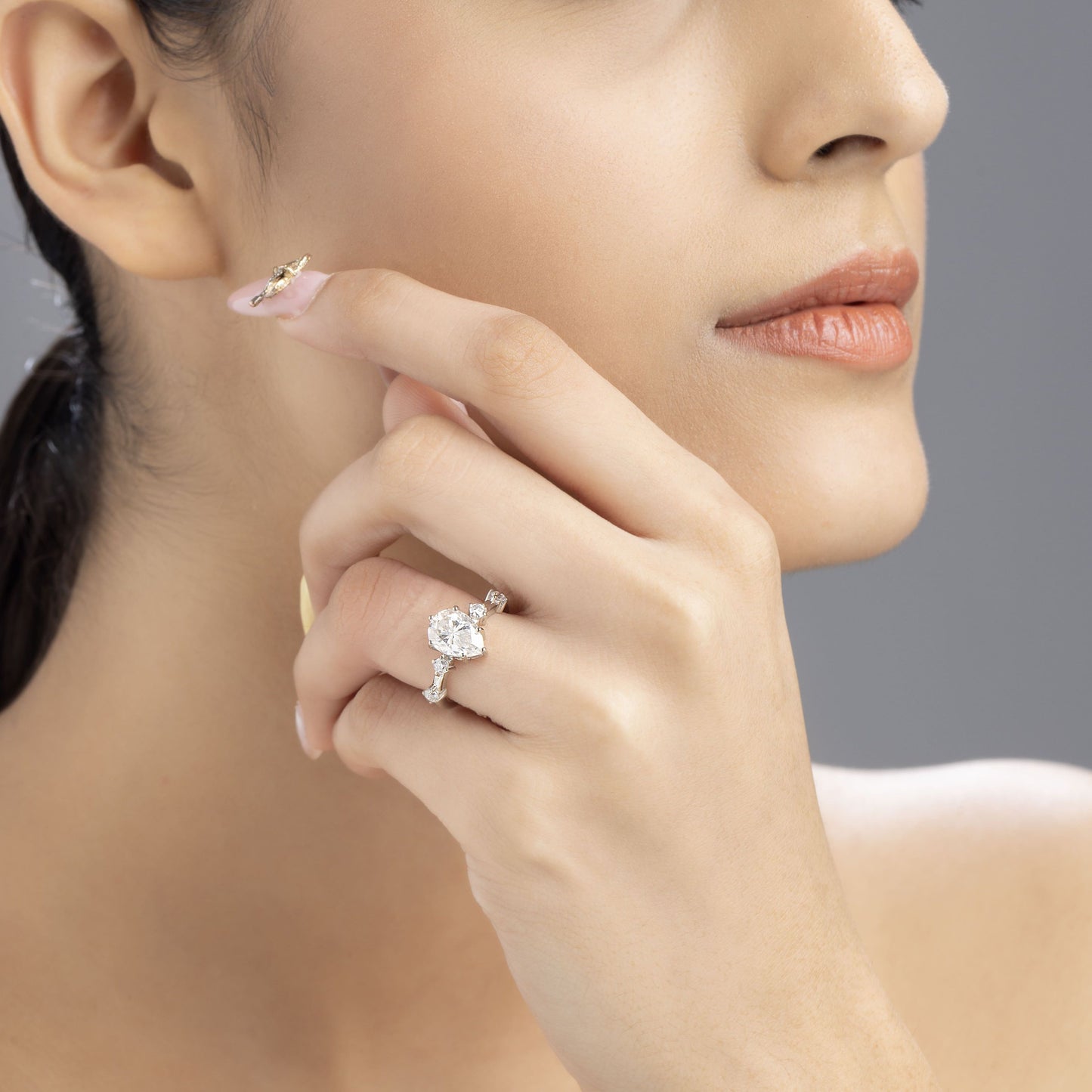 Luna 1.75 ct Pear Moissanite 925 Silver Solitaire Ring