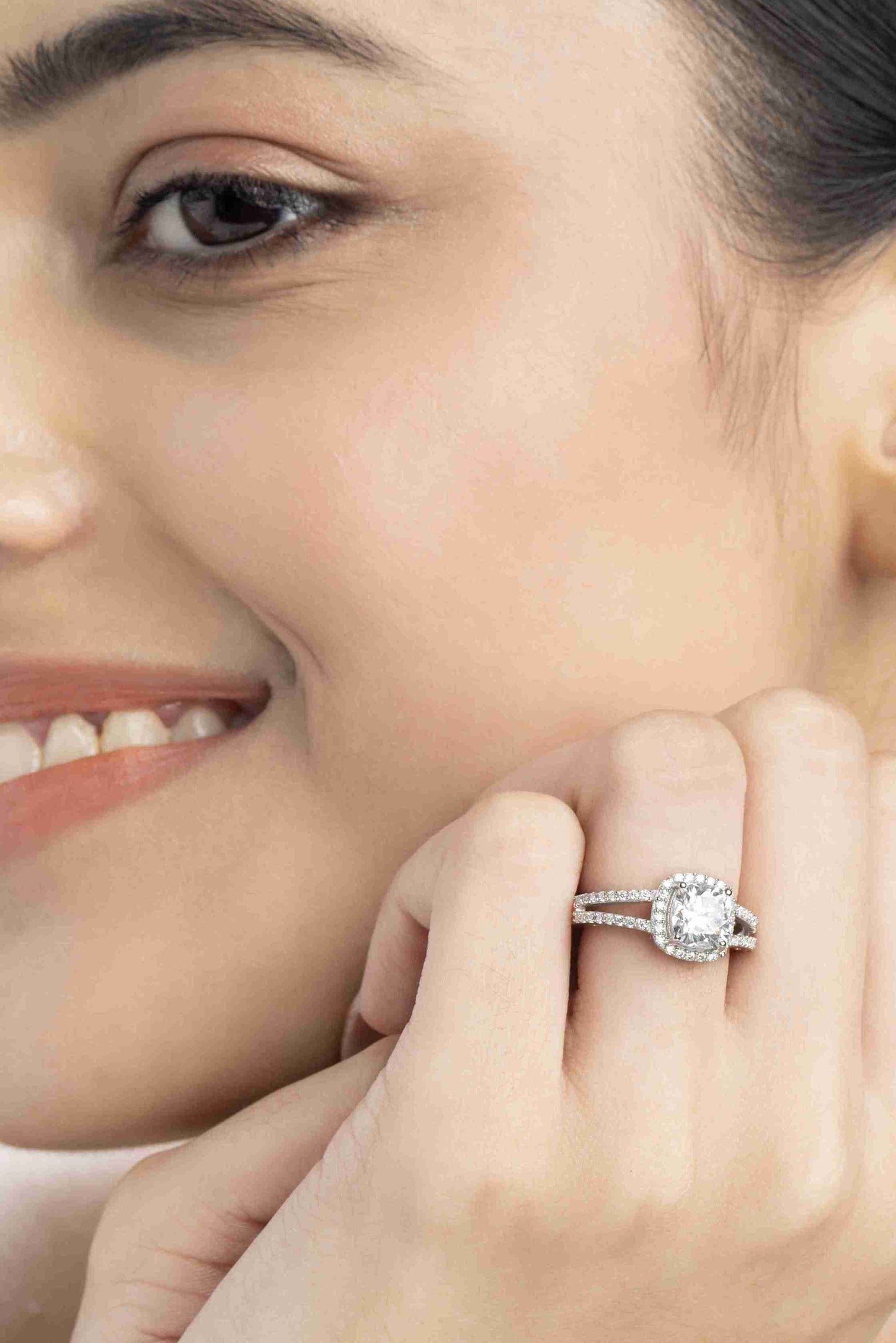 Amara 1.2 ct Cushion Halo Moissanite 925 Silver Ring