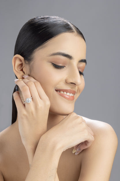 Vega Round Halo Ring