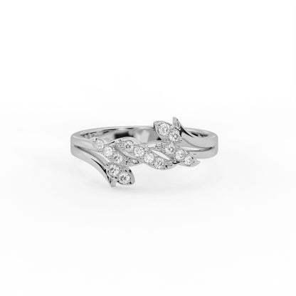 Laurel 0.14 ct Round Moissanite Pavé Leaf 925 Silver Ring
