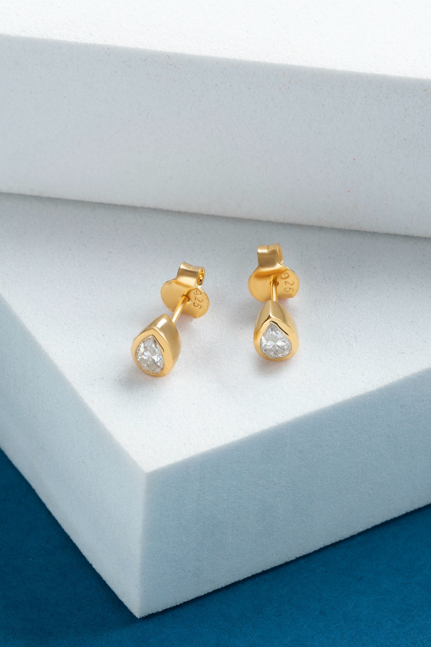 Flow Pear Bezel Studs