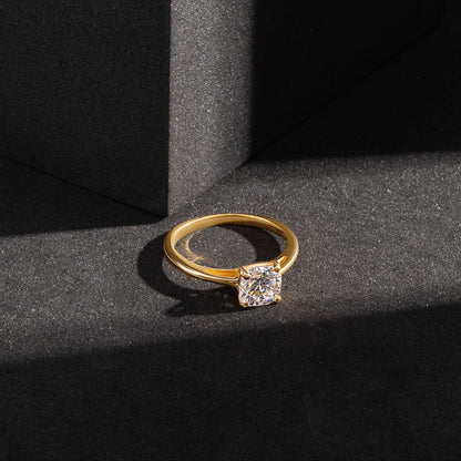 Lyra 0.9 ct Cushion Moissanite 925 Silver Solitaire Ring