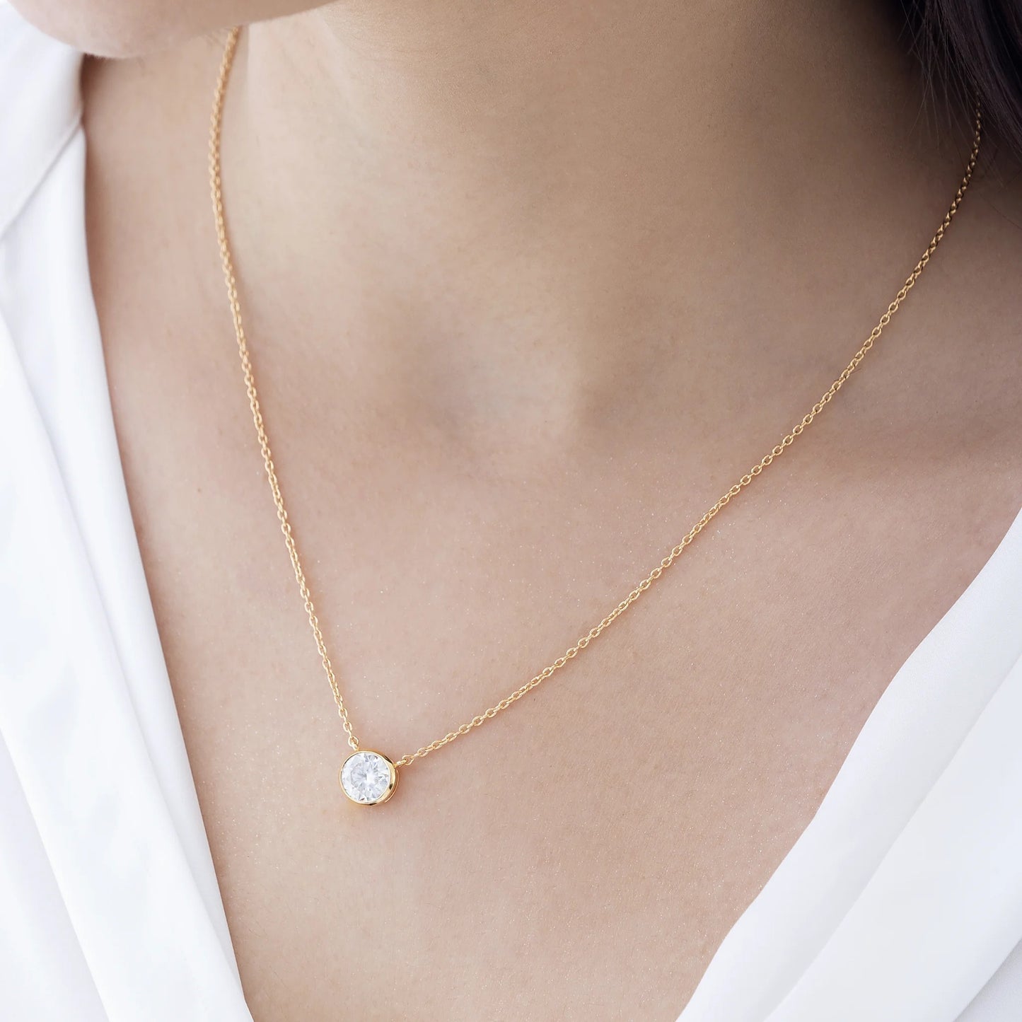 Stella 1.92 ct Round Moissanite Solitaire Bezel 925 Silver Necklace