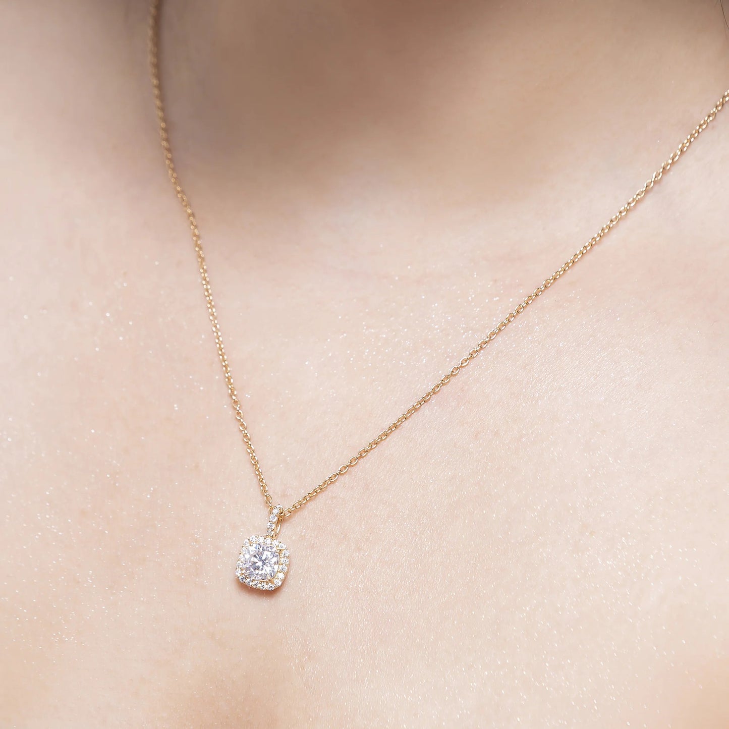 Selene 1.81 ct Cushion Moissanite Halo Prong 925 Silver Necklace