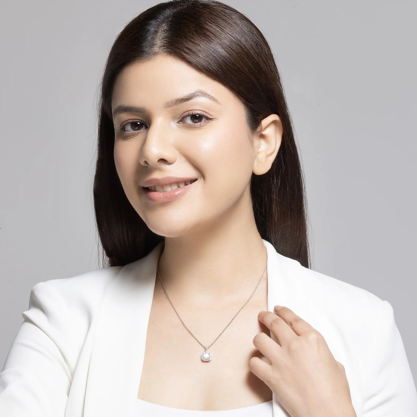 Selene 1.81 ct Cushion Moissanite Halo Prong 925 Silver Necklace