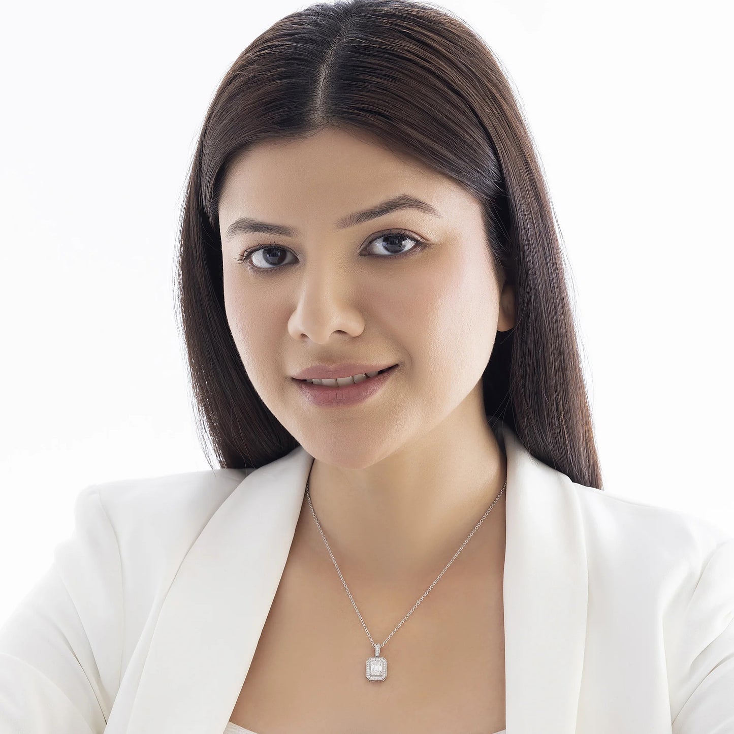 Lumière 1.90 ct Emerald Moissanite Halo Prong 925 Silver Necklace