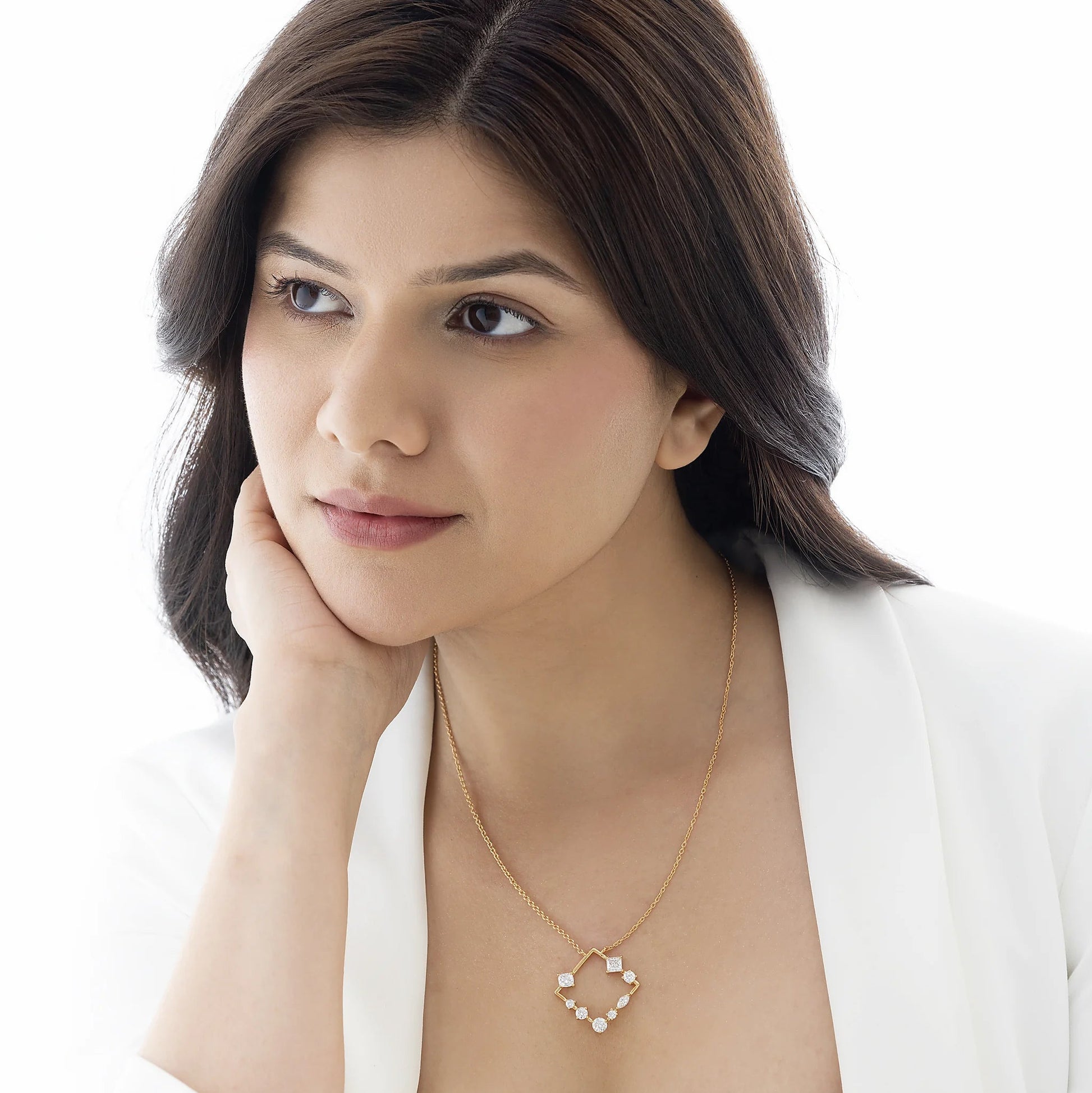 Idhani Elara Abstract Cluster Moissanite 925 Silver Necklace in 18K Gold Vermeil worn on a model