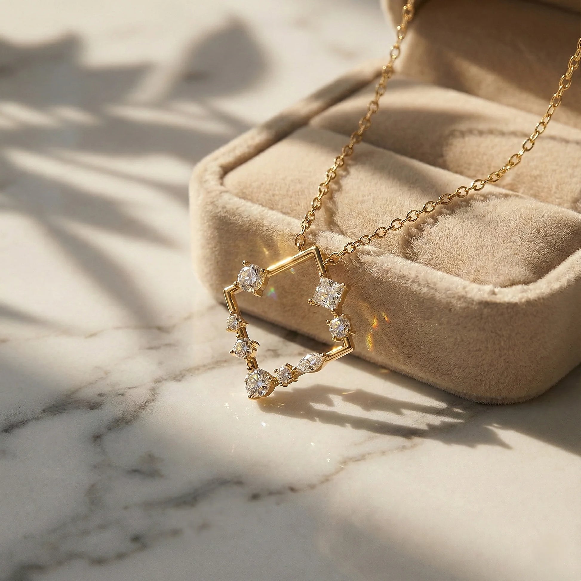 Elara 2.89 ct Moissanite Abstract Cluster 925 Silver Necklace - Unique geometric brilliance.