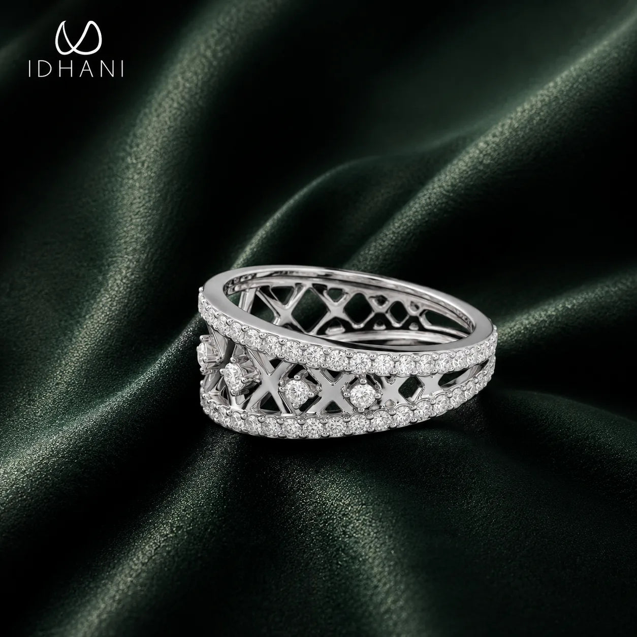 Elara 0.44 ct Round Moissanite Pavé Lattice 925 Silver Statement Ring