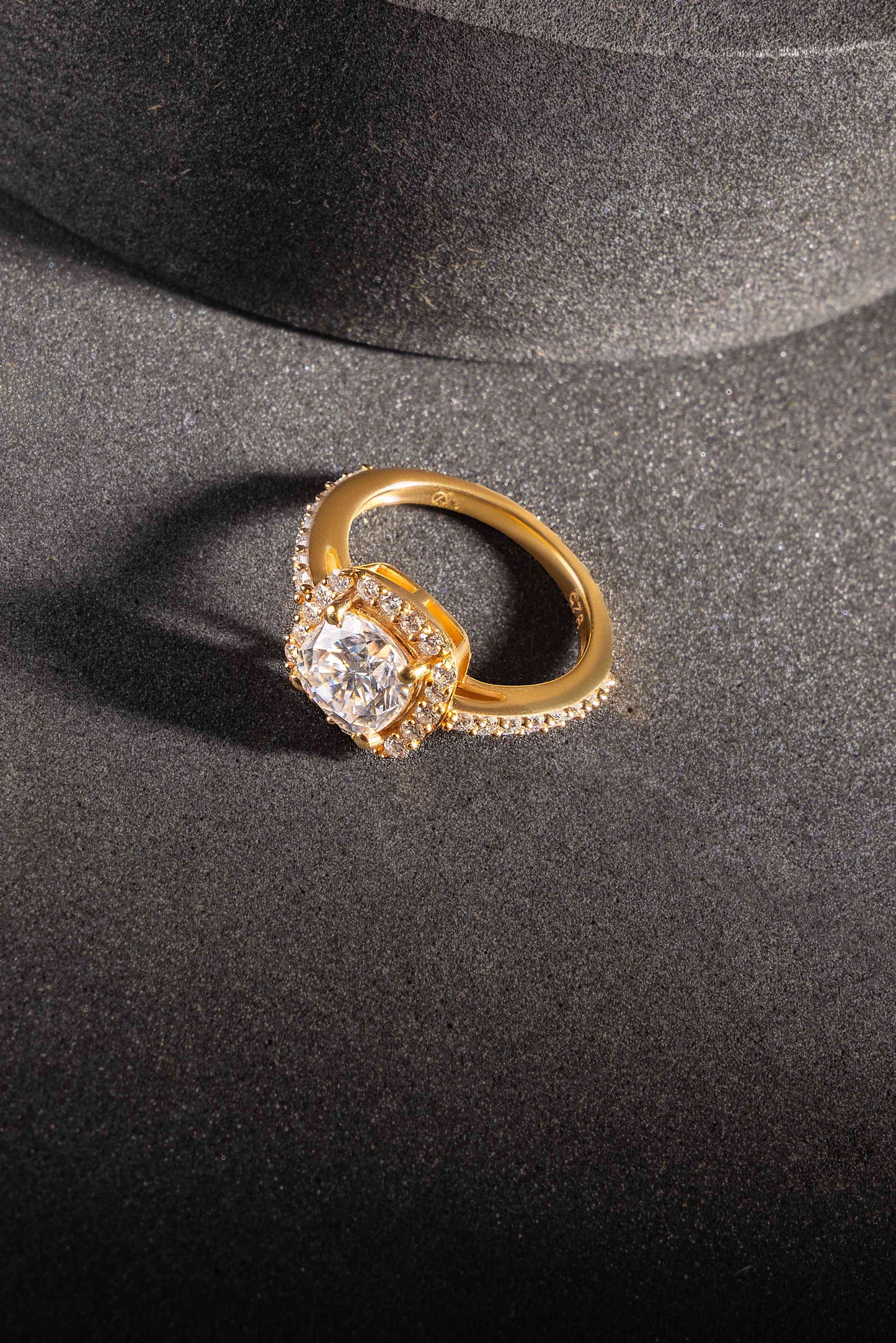 Radiant 1.2 ct Cushion Halo Moissanite 925 Silver Ring