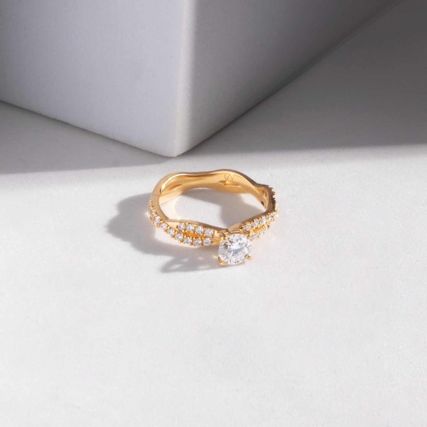 Stella 0.4 ct Round Moissanite 925 Silver Solitaire Ring