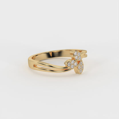 Clover 0.08 ct Round Moissanite Pavé Trefoil 925 Silver Ring